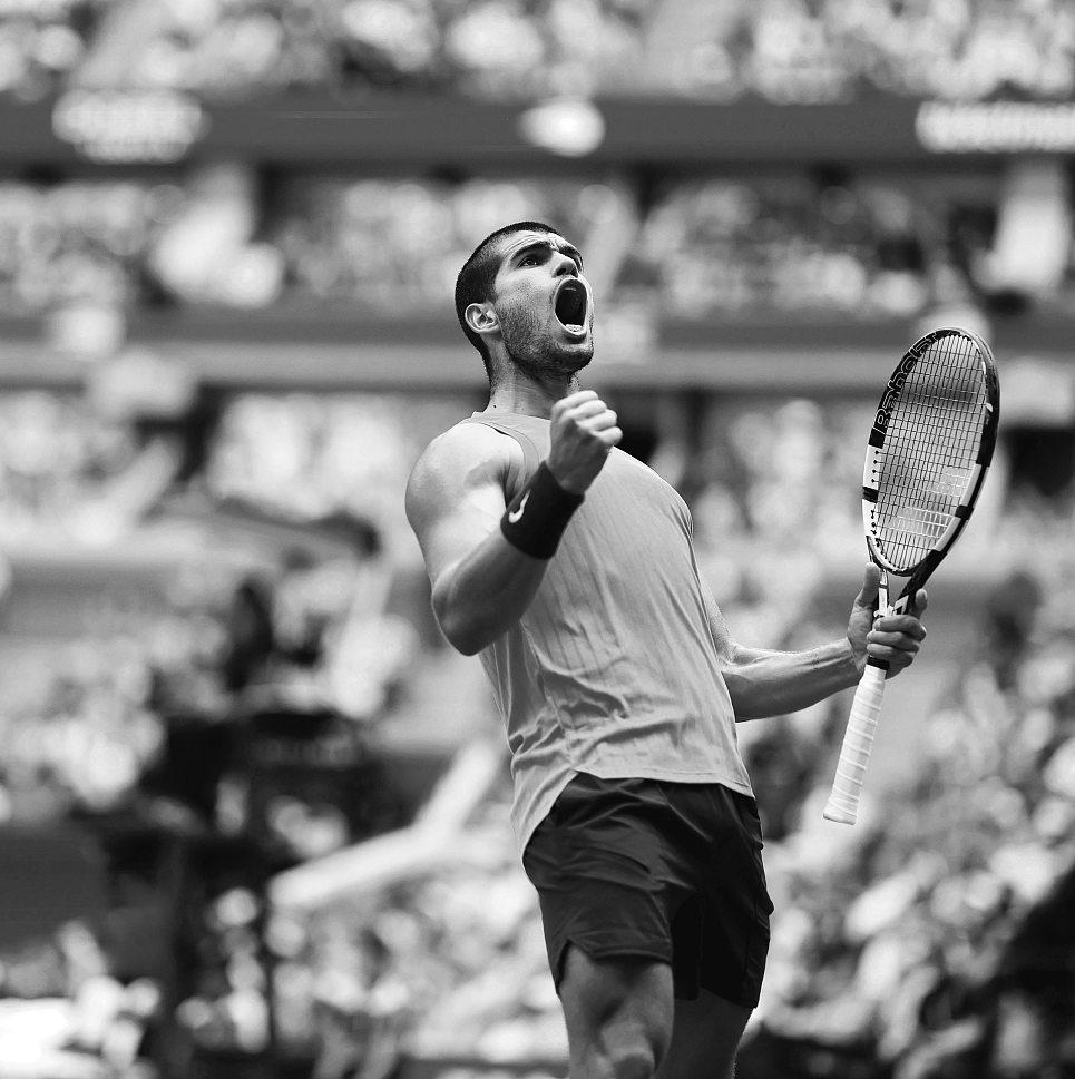 Alcaraz in third straight Slam final