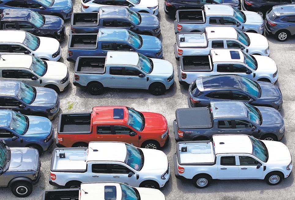Deregulatory push spurs shift of billions from EVs to gas cars