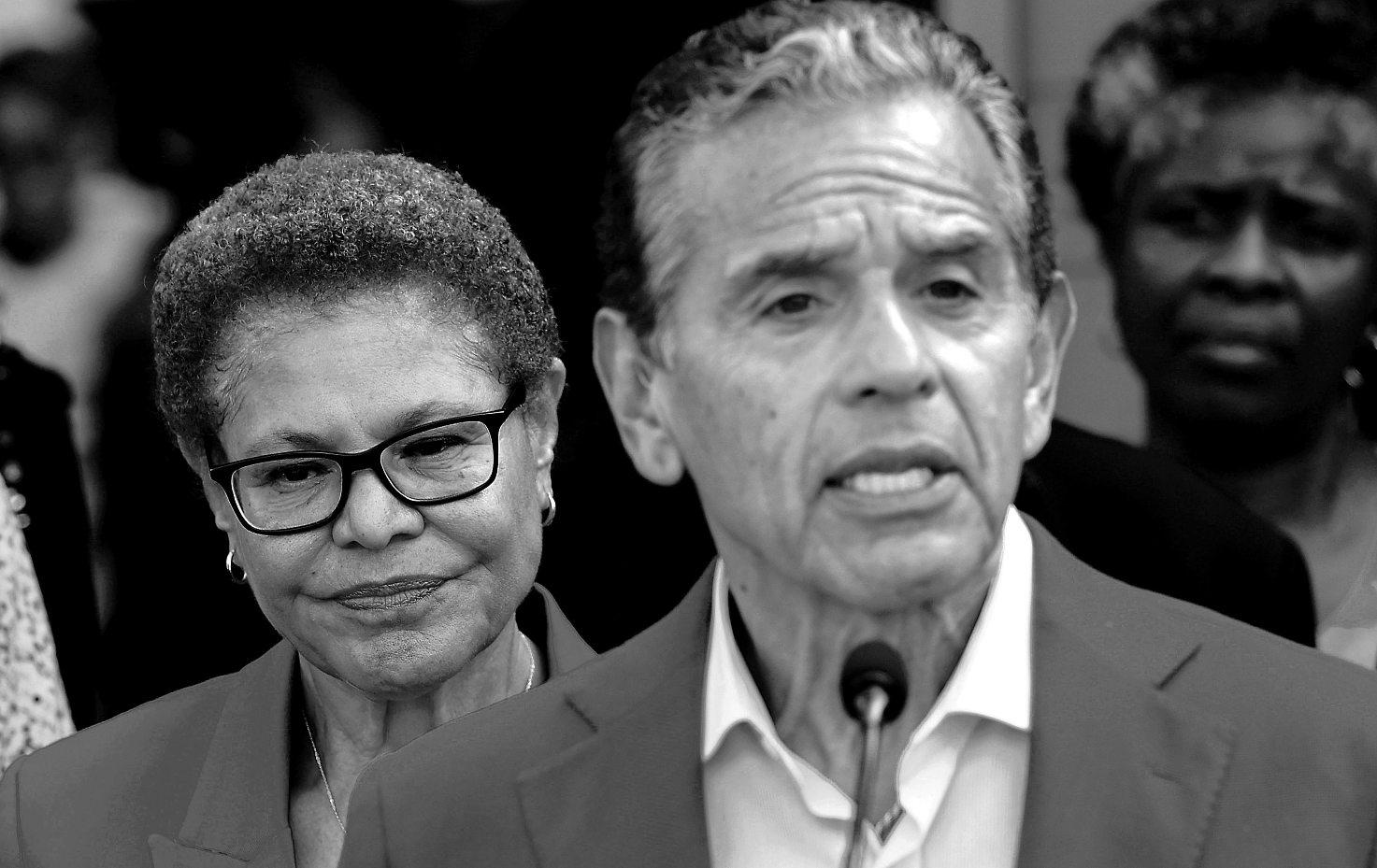 Mayor Bass throws her support behind Villaraigosa for governor
