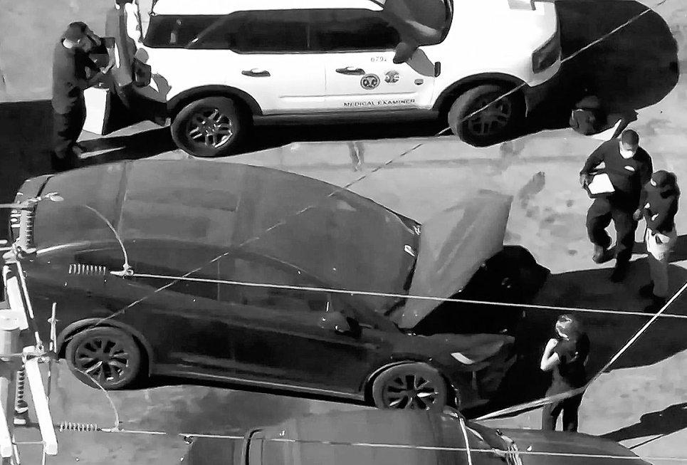Two separate tow lots find bodies in cars