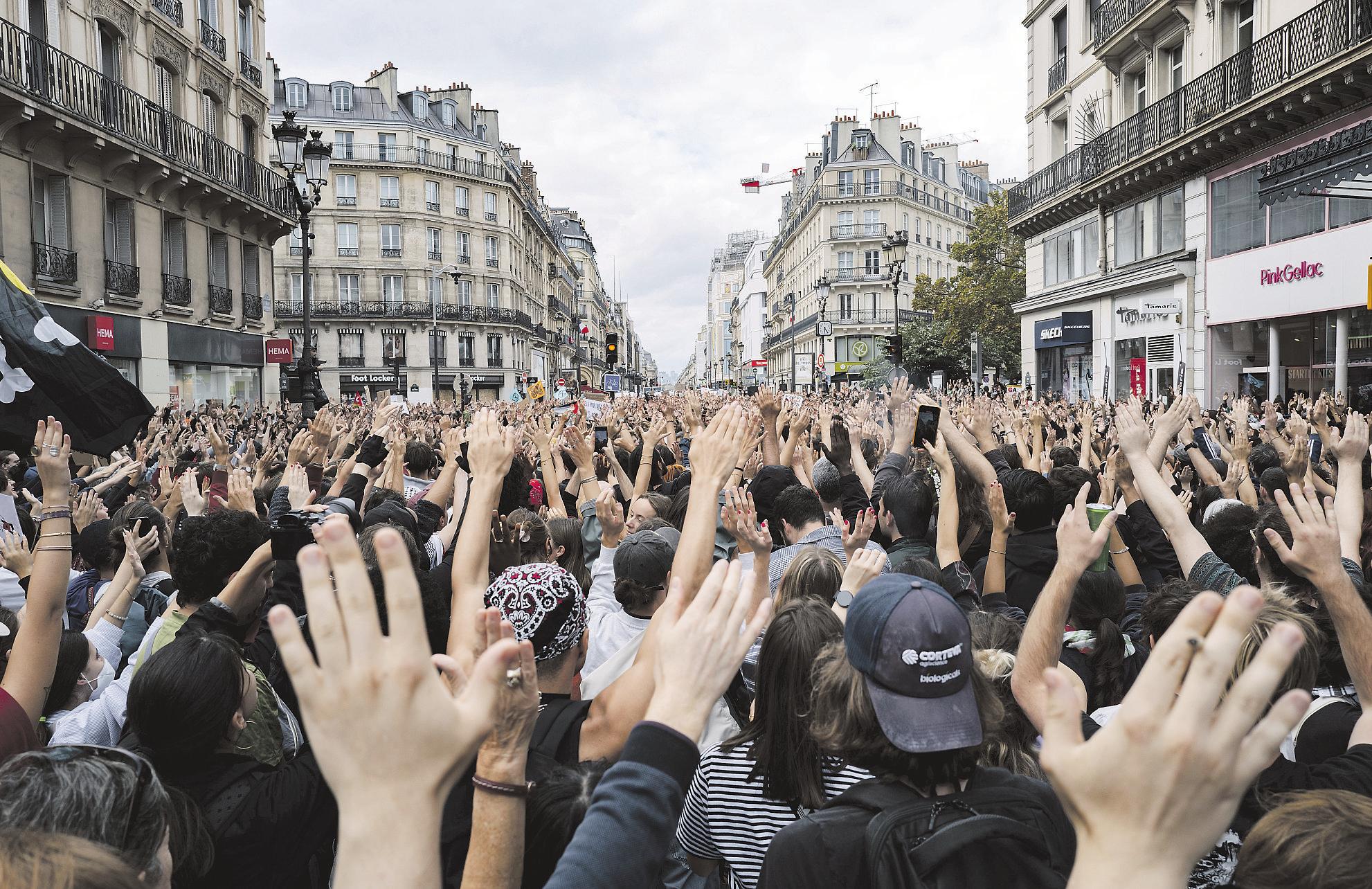 Protests erupt amid French transition