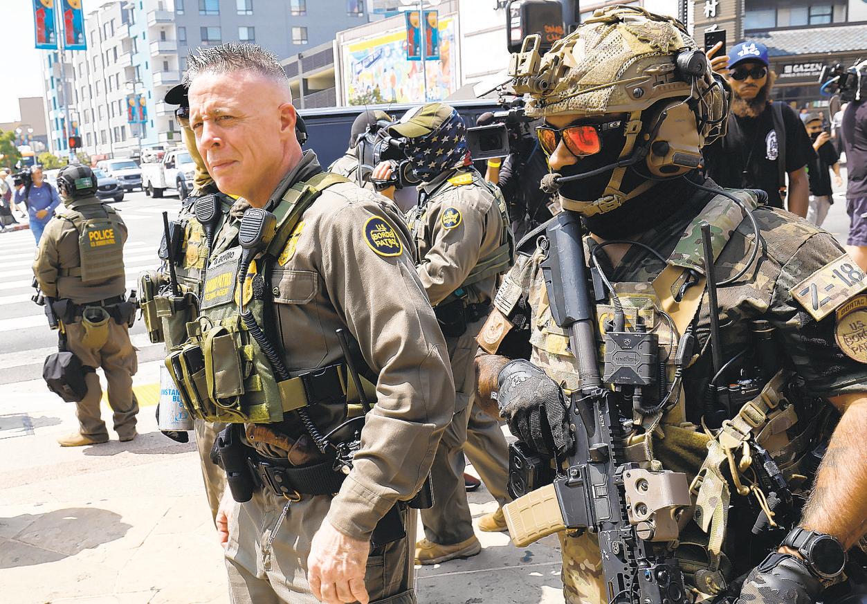 Border Patrol takes a very weird photo featuring Hollywood sign