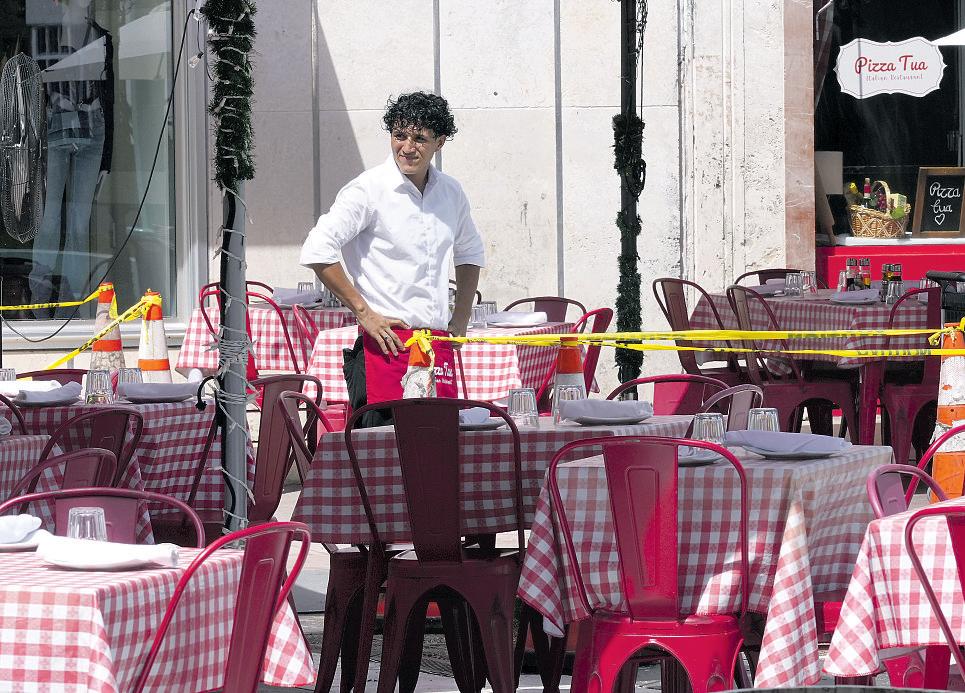 U.S. economy expanded at 3.8% last quarter, with boost from consumers