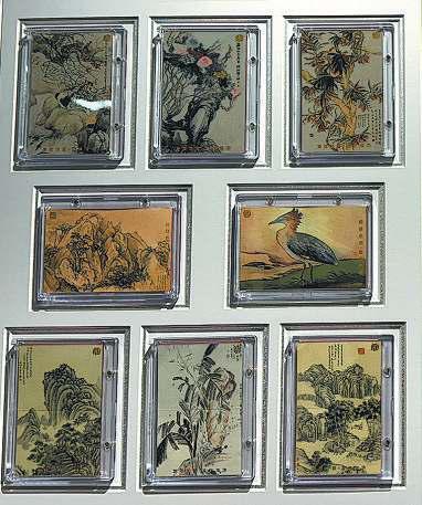 Collectors hold the winning cards