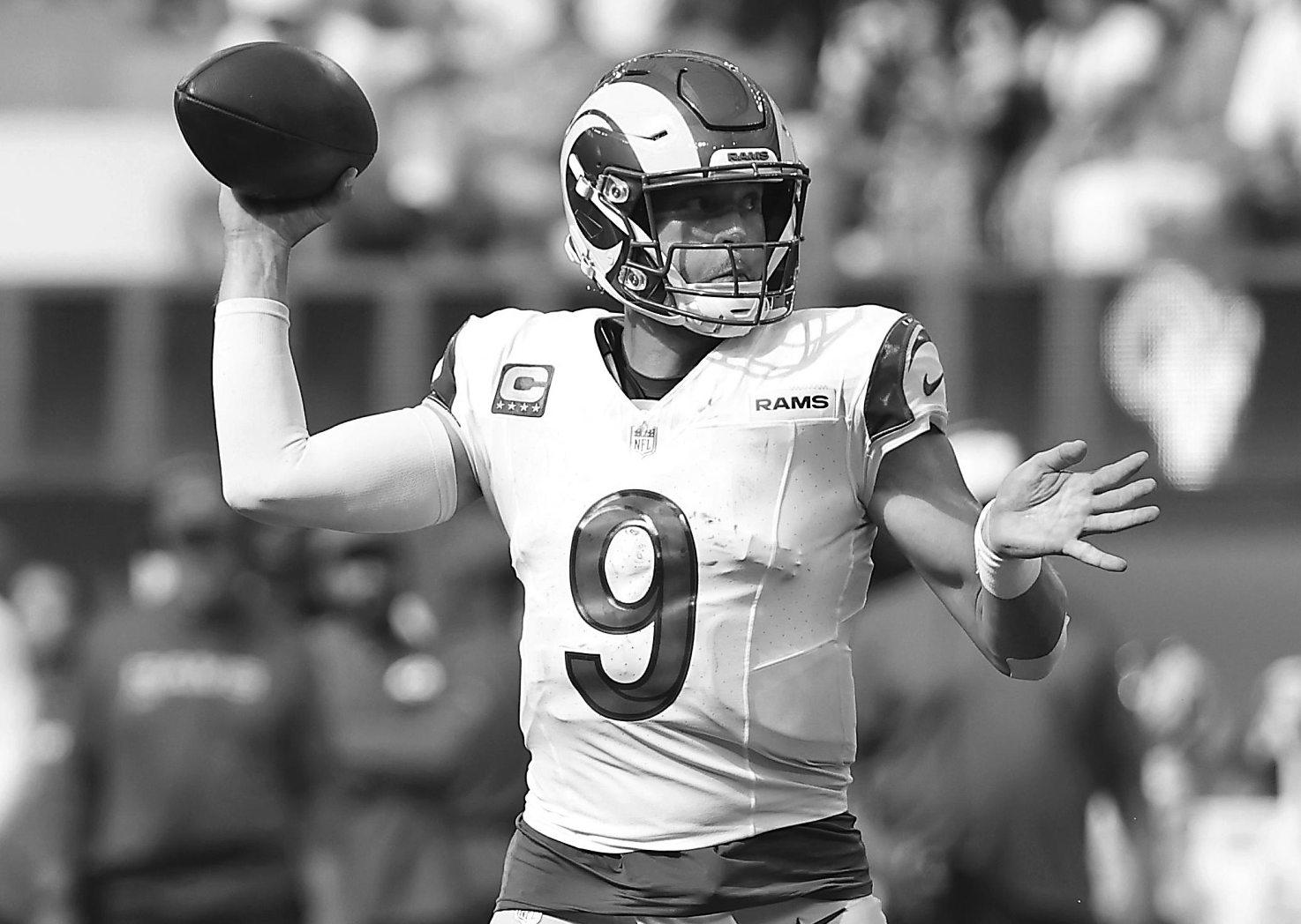 Stafford eyes his first NFL passing crown