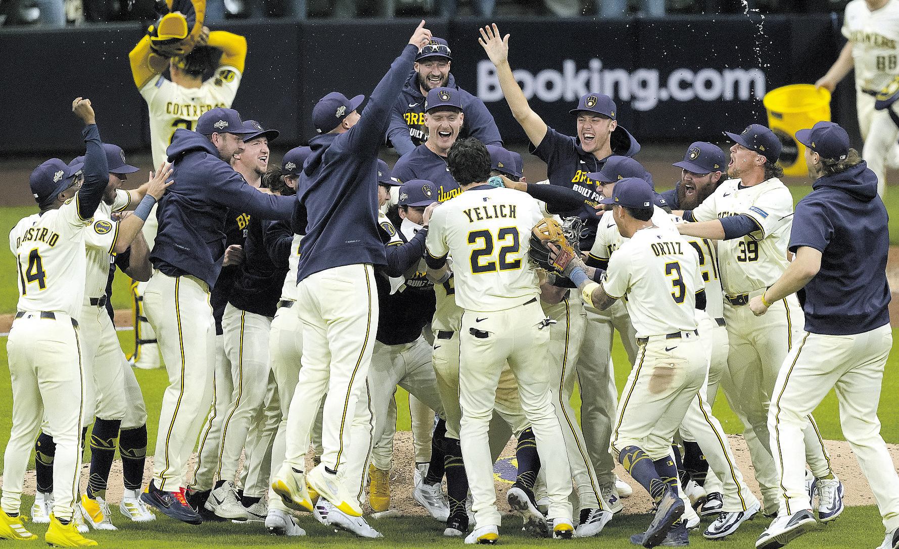 Brewers knock off rival Cubs