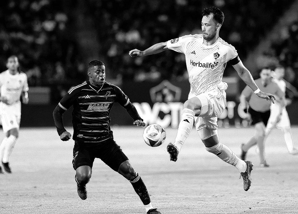Pec’s goal lifts Galaxy over Dallas