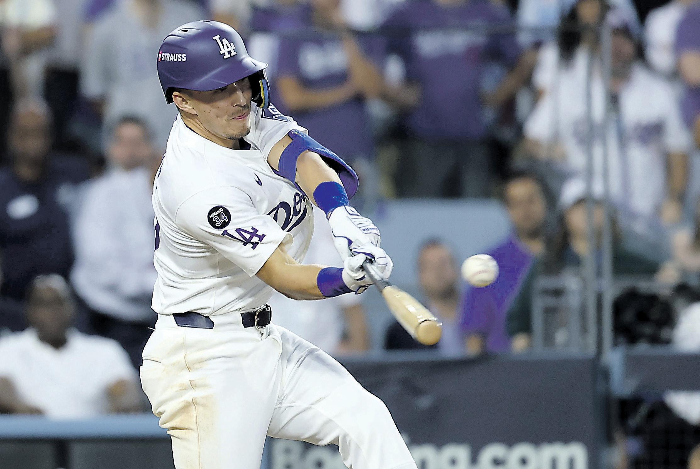 Unlikely heroes extend Dodgers' postseason run