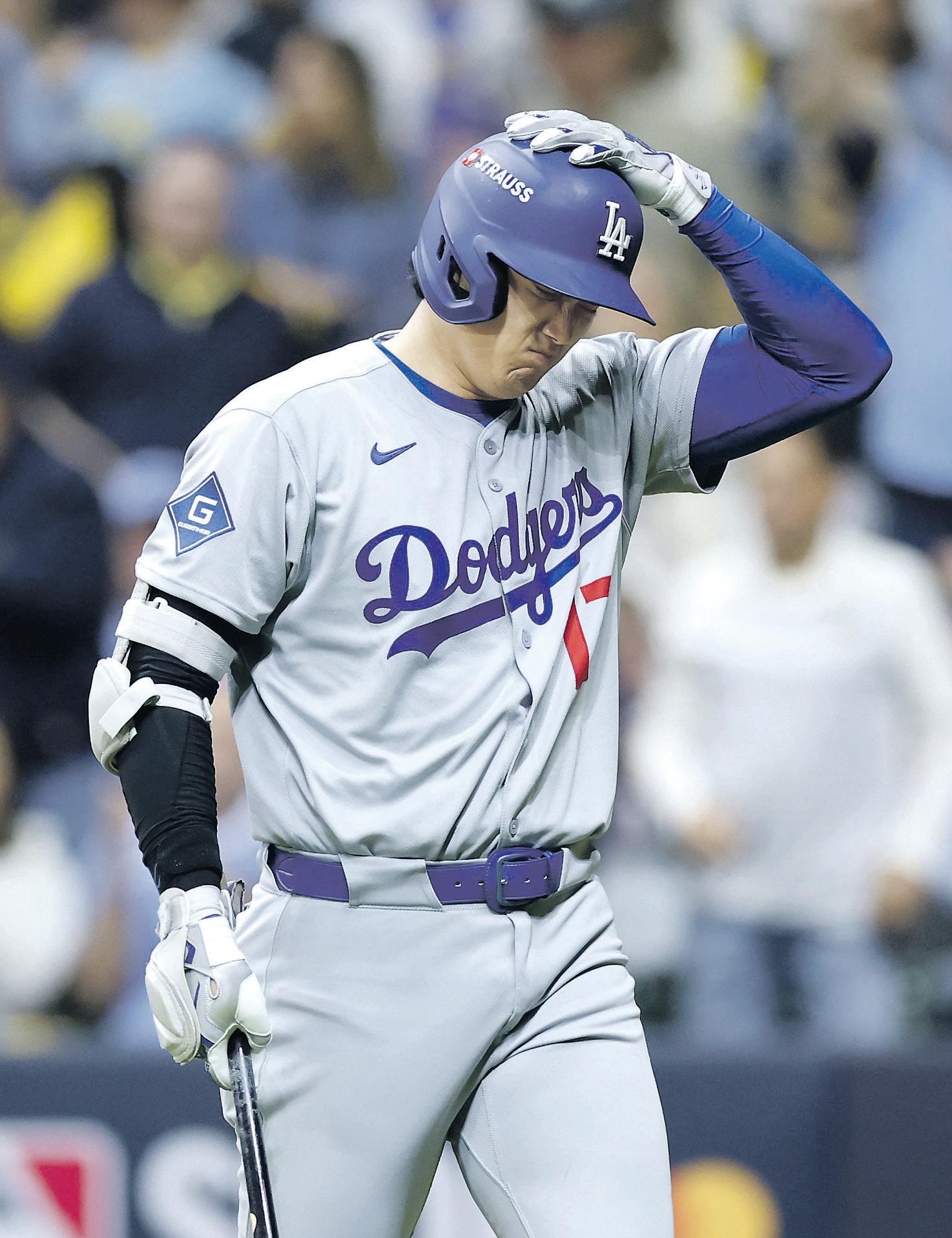 Out-of-tune Ohtani works on swing amid all that jazz
