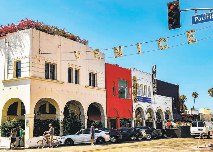 L.A. restaurants facing a storm online