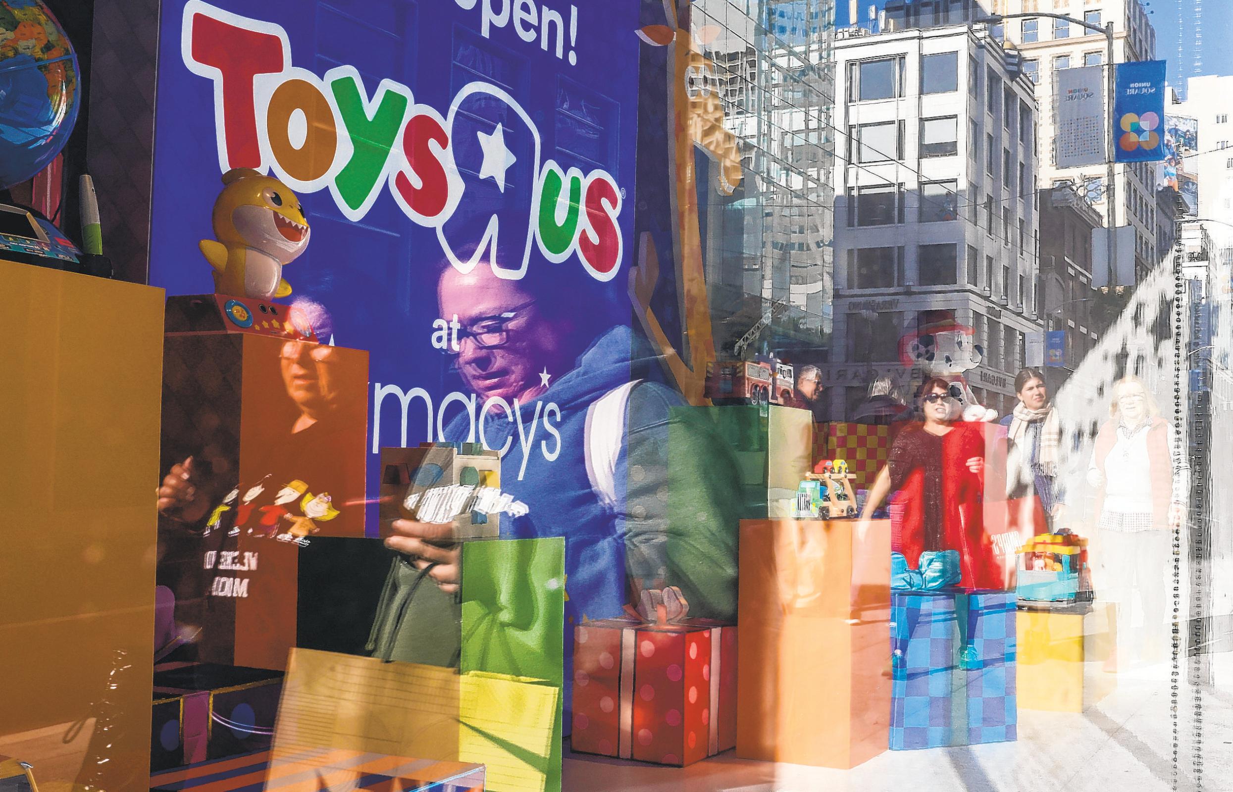 Toys R Us includes California in comeback plan