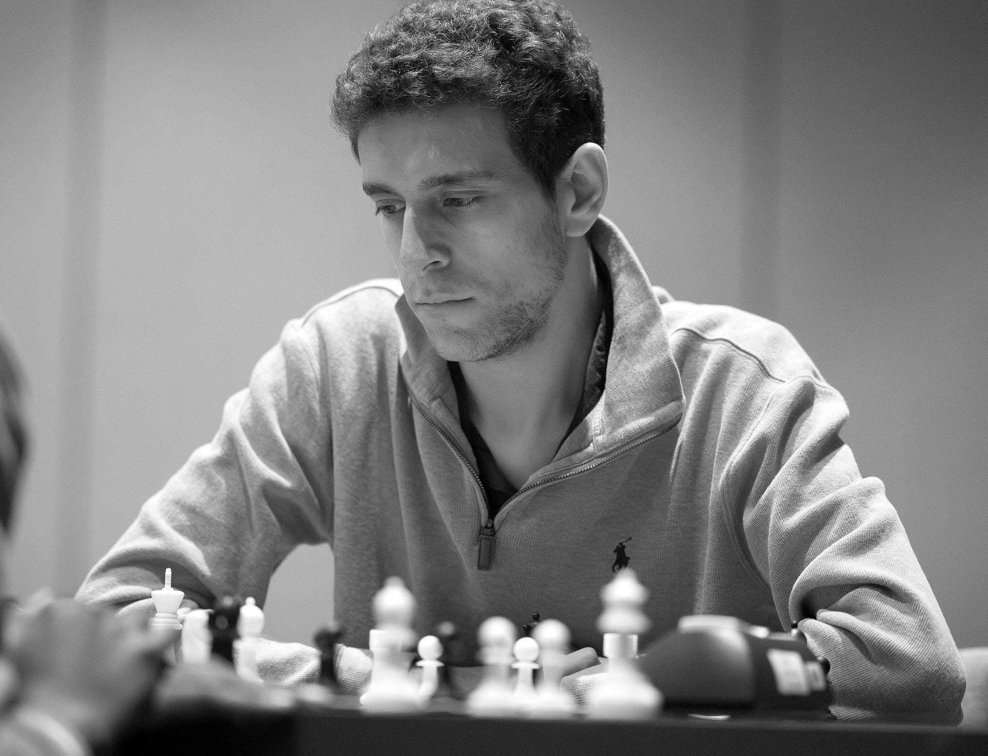 Probe begins into the death of a chess grandmaster