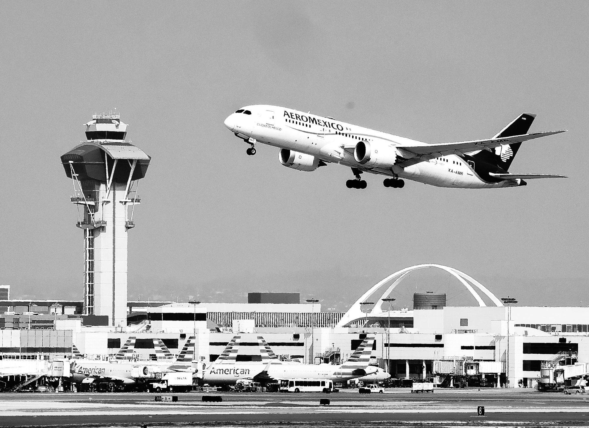 LAX staffing shortage leads to brief ground stop