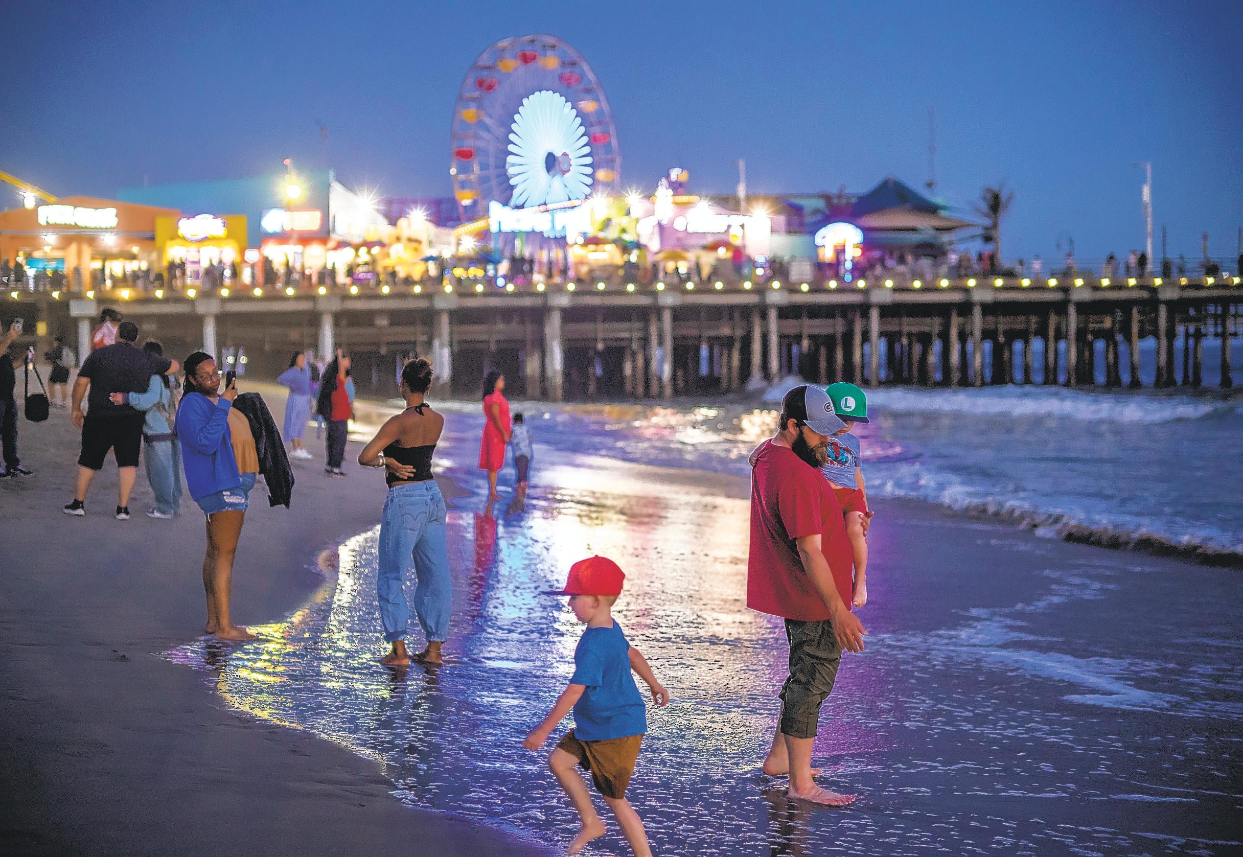 Santa Monica tries to reverse its slide