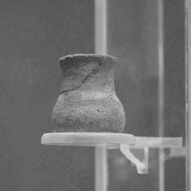 Precious green-glazed pottery shown in UAE highlights centuries of Arab-China ties