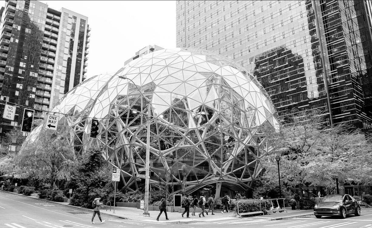 Amazon slashes jobs even as it ramps up spending on AI