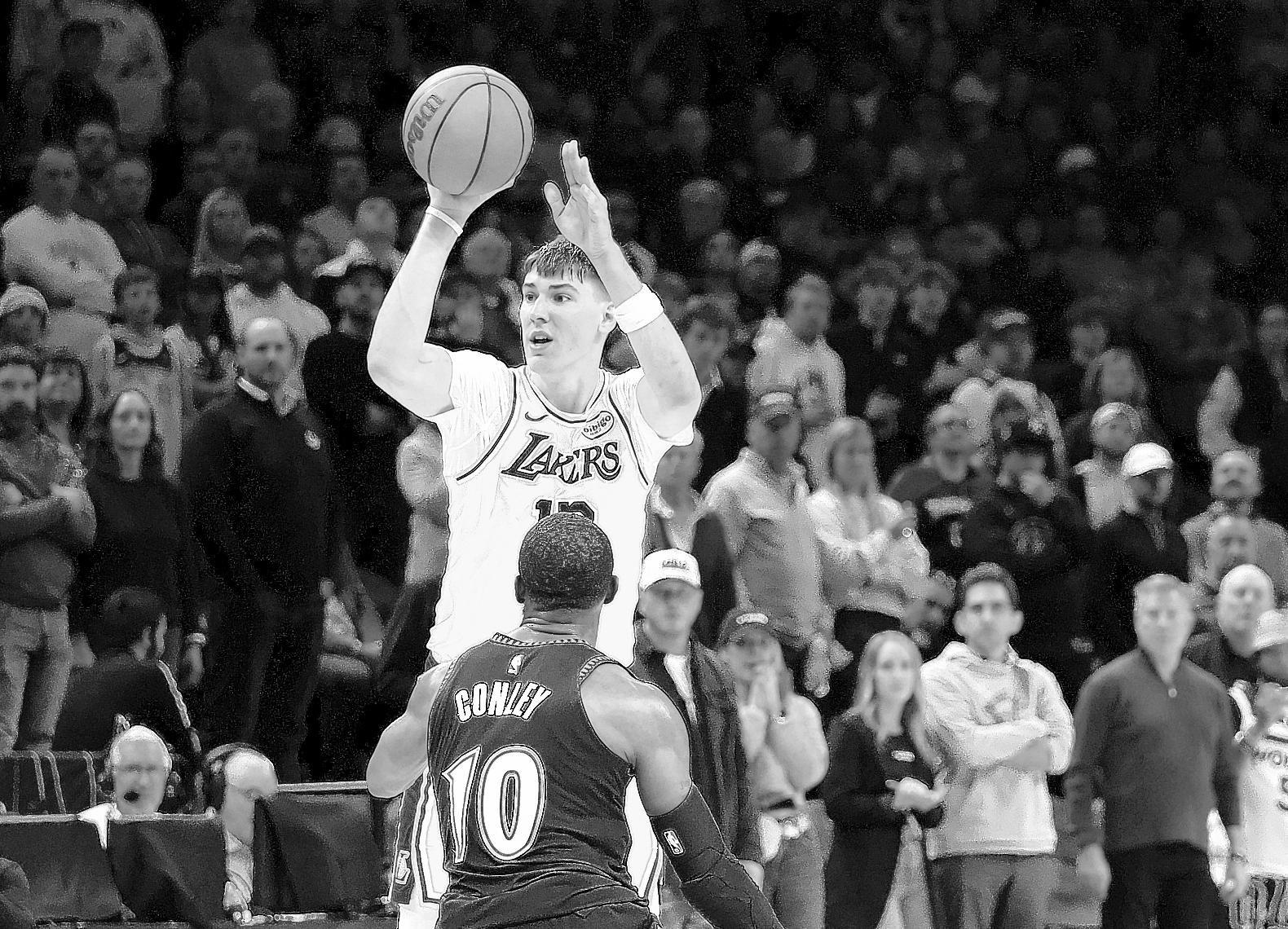 'Who is No. 12?' LaRavia lets them know