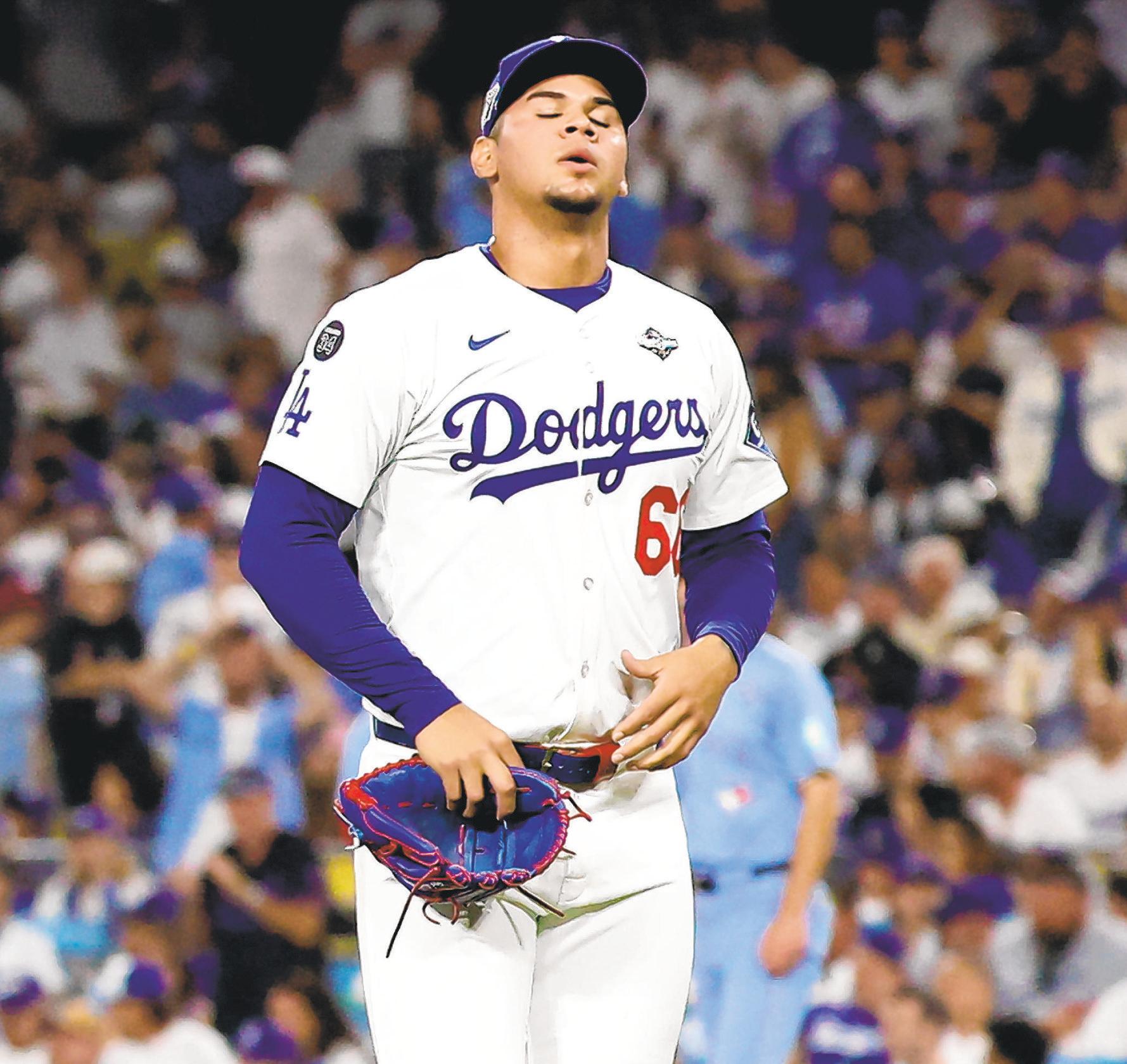 Piñata of a bullpen may smash title hopes