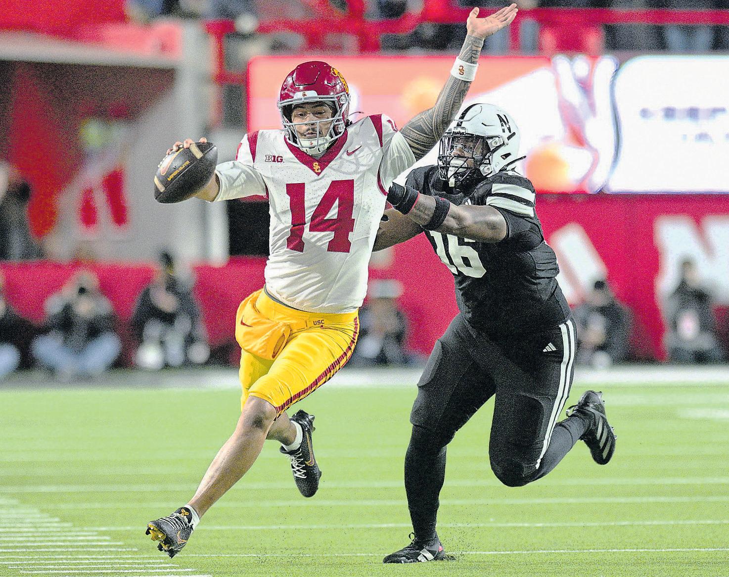 Late push gives the Trojans a playoff pulse in the heartland