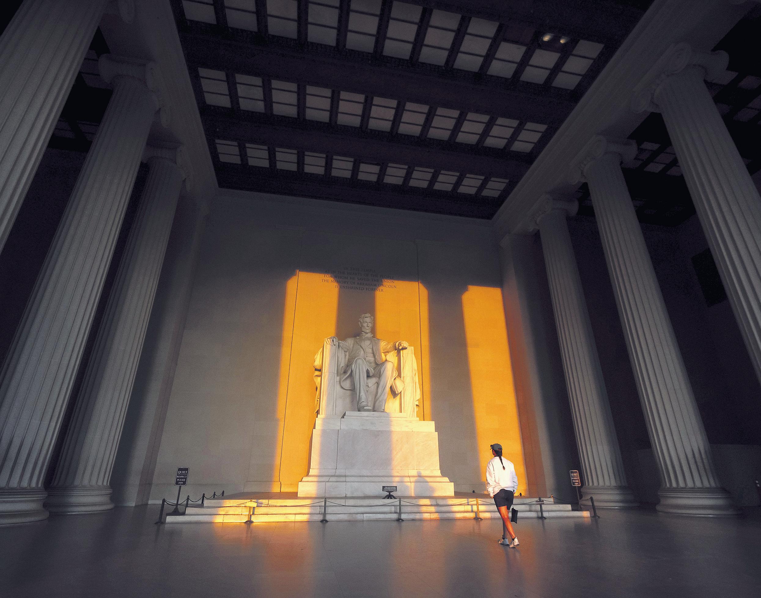 Trump ‘won't be extorted’ amid shutdown