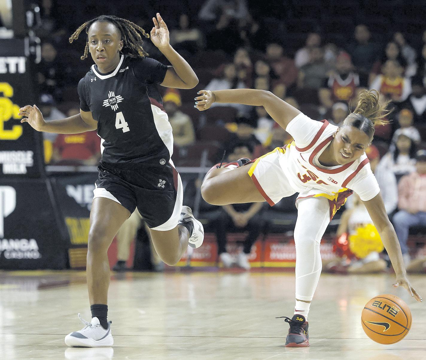 Davidson arrives in style for USC