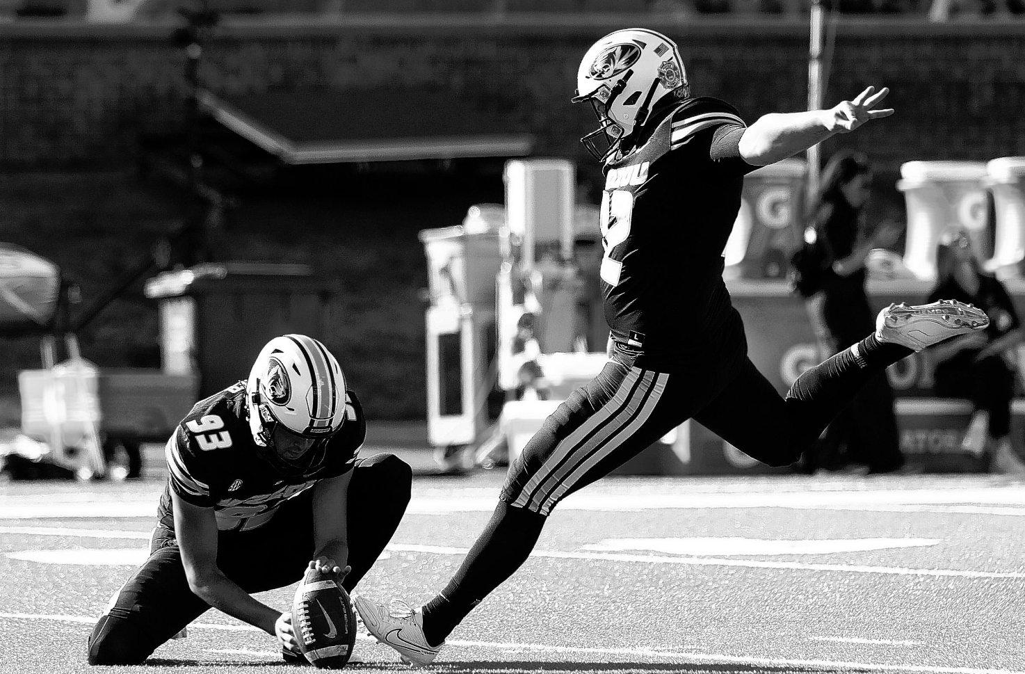 Rams shake up kicking unit
