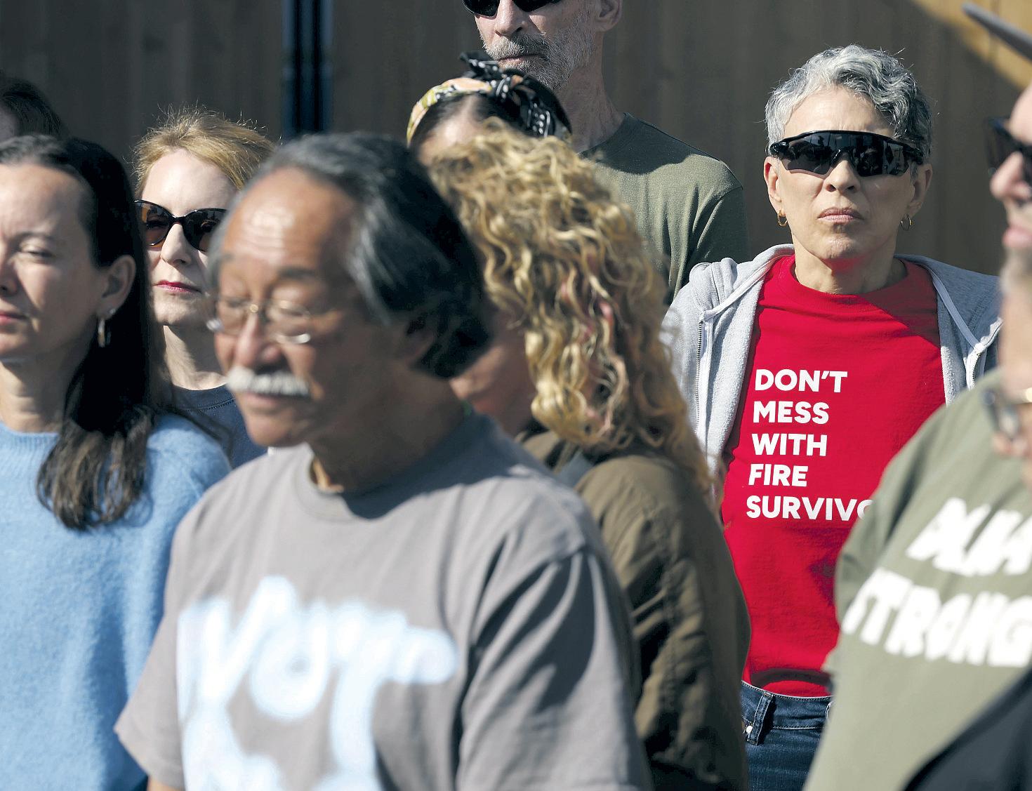 Wildfire victims want insurance chief to resign