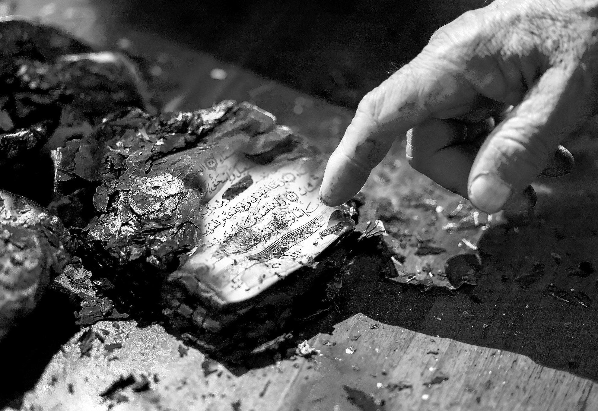 Vandals deface, set fire to mosque in West Bank