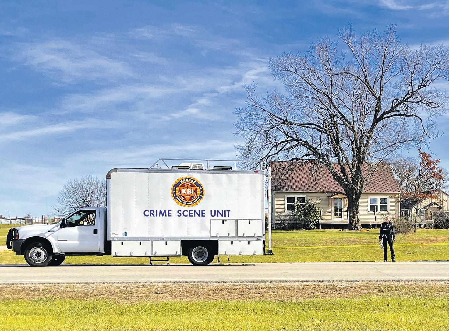 4 officers shot in Kansas responding to domestic violence call