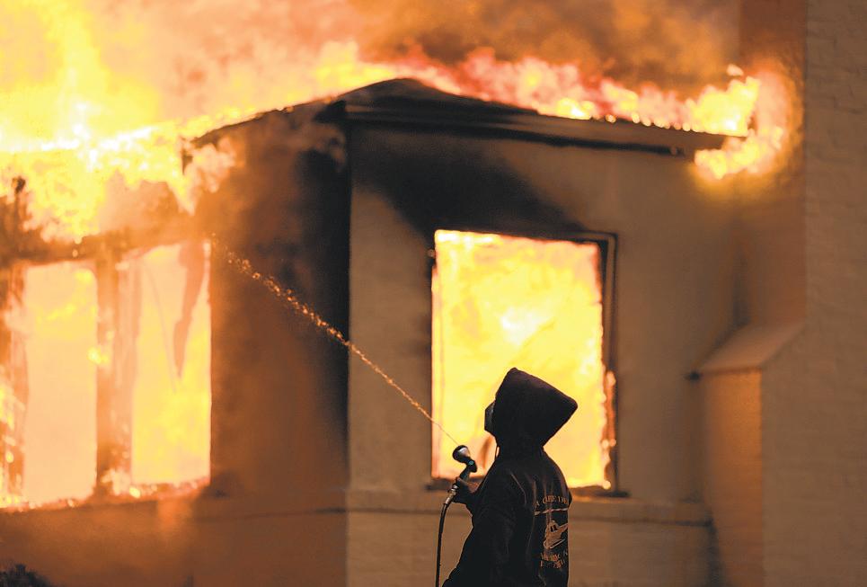 Evacuation alert firm sued over Eaton fire death