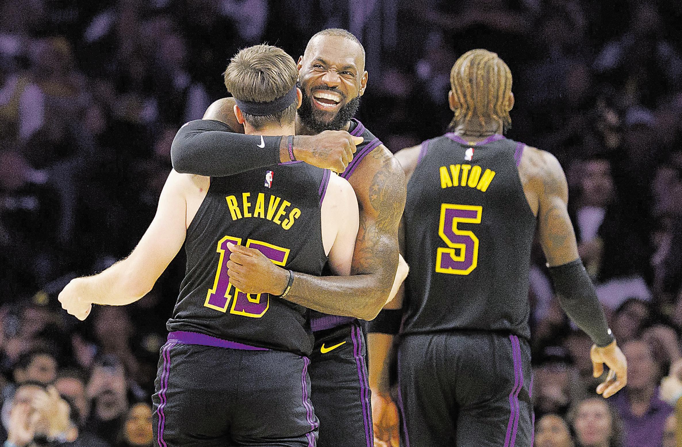 Lakers' leader passes first test