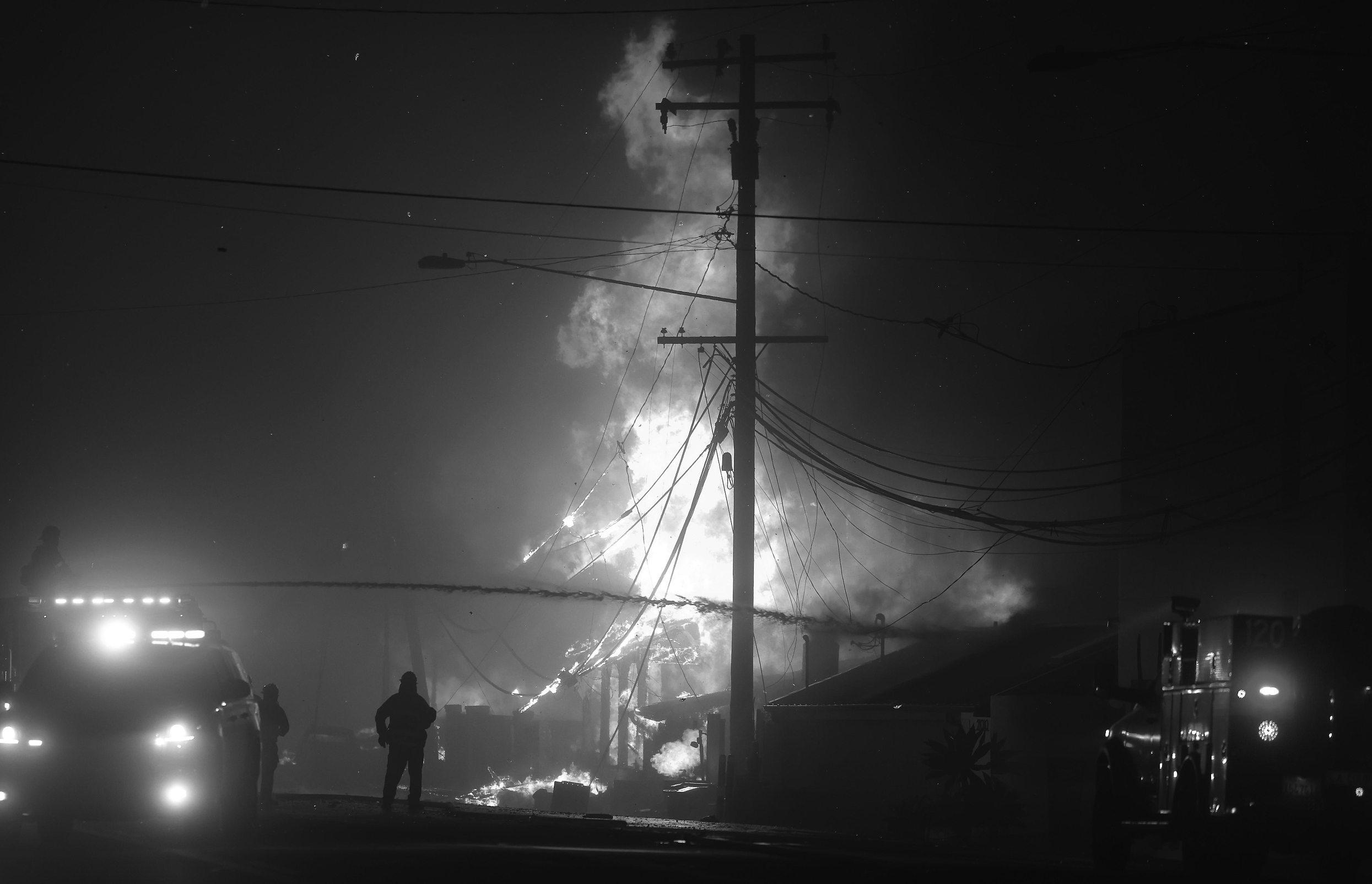 Fire victims say a parks official blocked mop-up