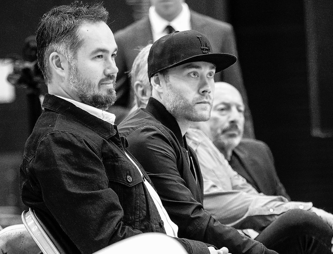 In shakeup, ax falls on Lakers execs Joey and Jesse Buss