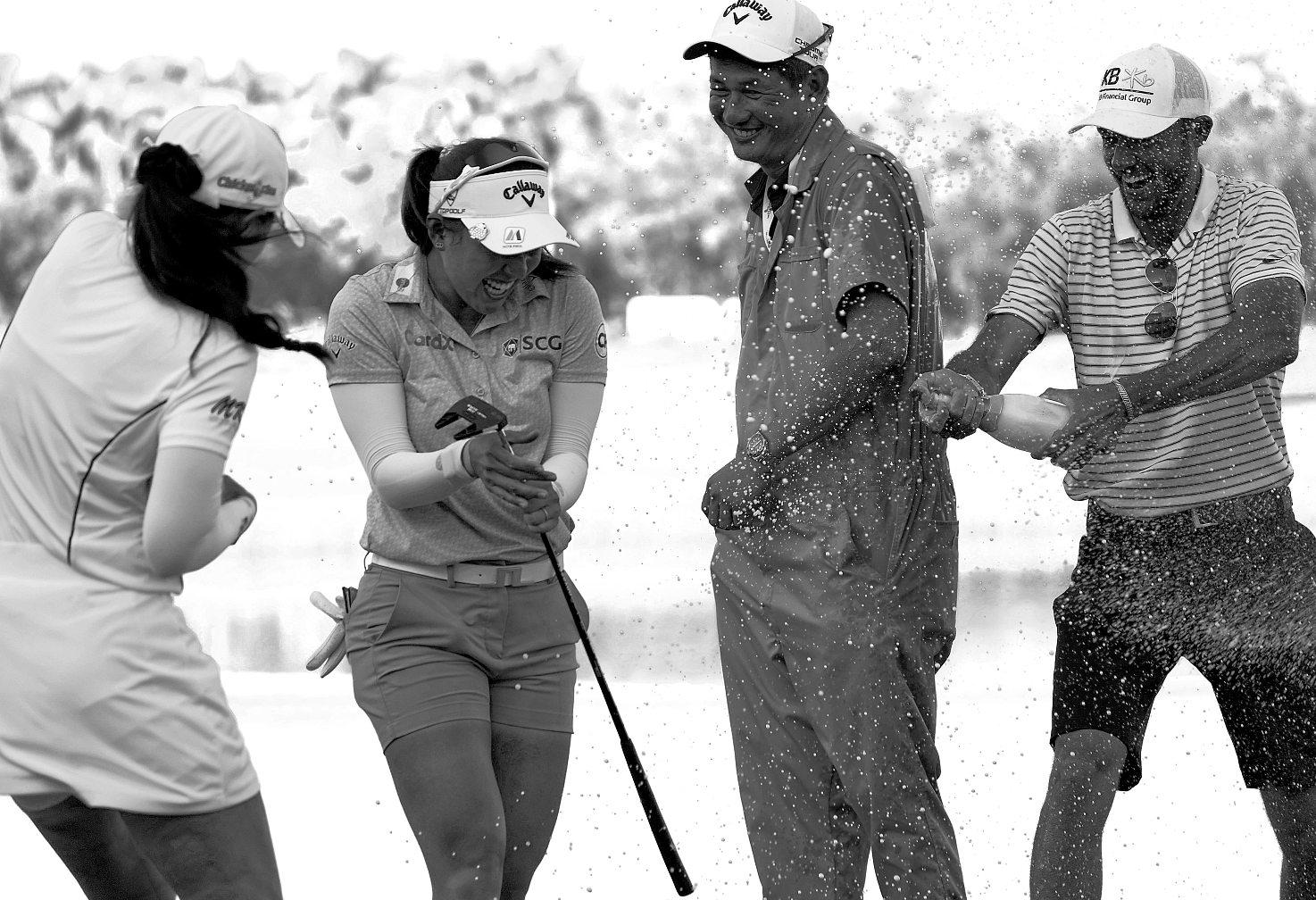 Thitikul cashes in with a runaway win