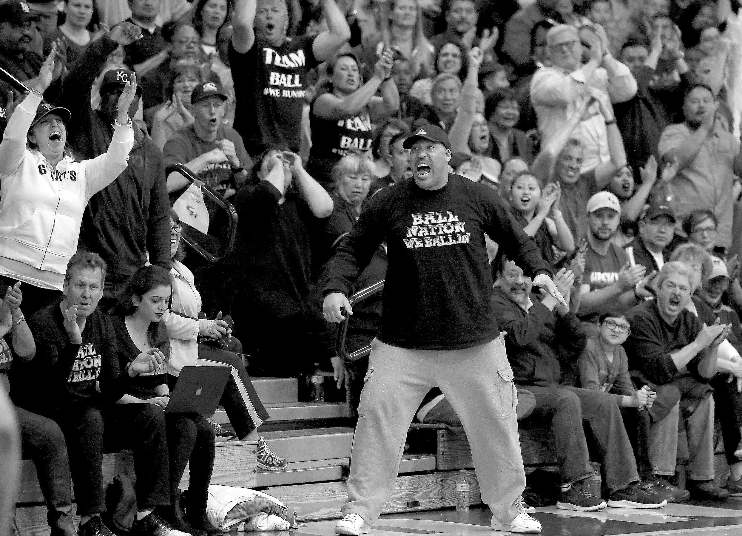 When Lonzo, LaMelo and LiAngelo went 35-0