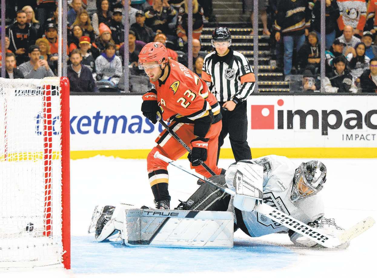 He's back, but Ducks go on attack