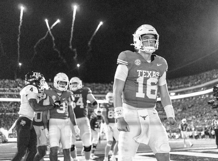 Texas spoils No. 3 Texas A&M's bid at perfect season