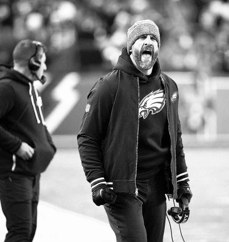 Eagles' Sirianni defends his play-caller