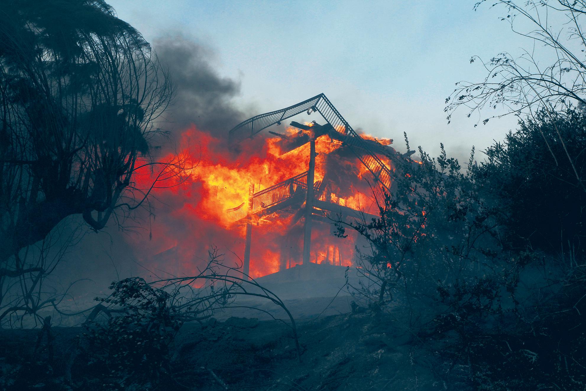 Fire agencies face scrutiny over failure to stop rekindled blazes