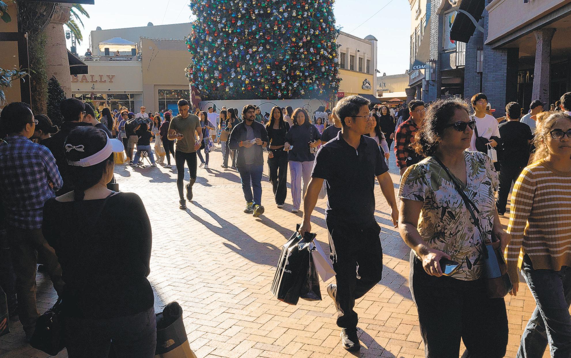 Amid economic gloom, many did early shopping