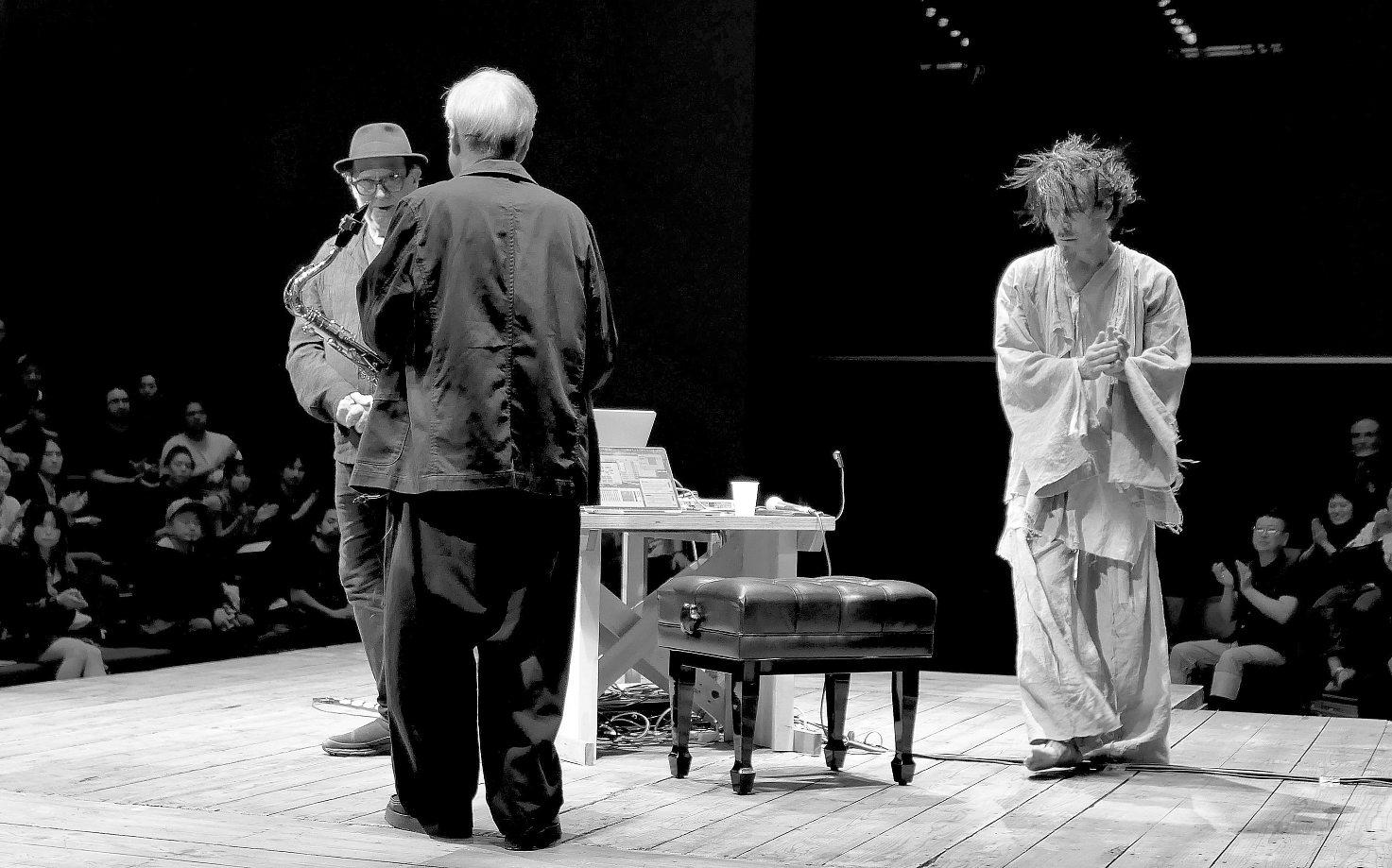 From his laptop, everything falls right into place