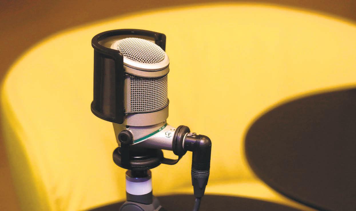 A deluge of podcasts, hosted by AI