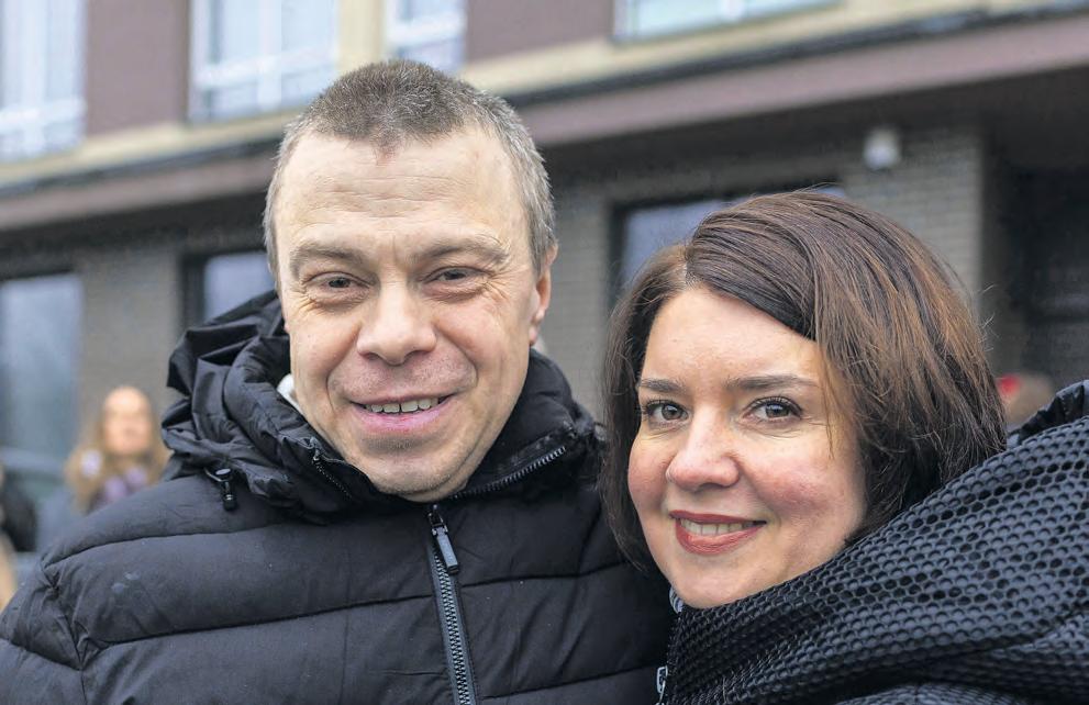 Belarus deports political prisoners in 'dirty trick'