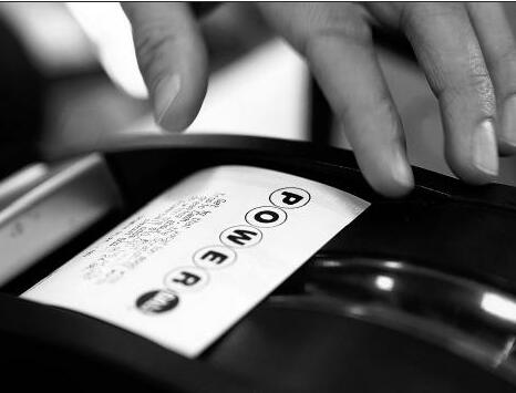 Billion-dollar Powerball jackpot keeps rising
