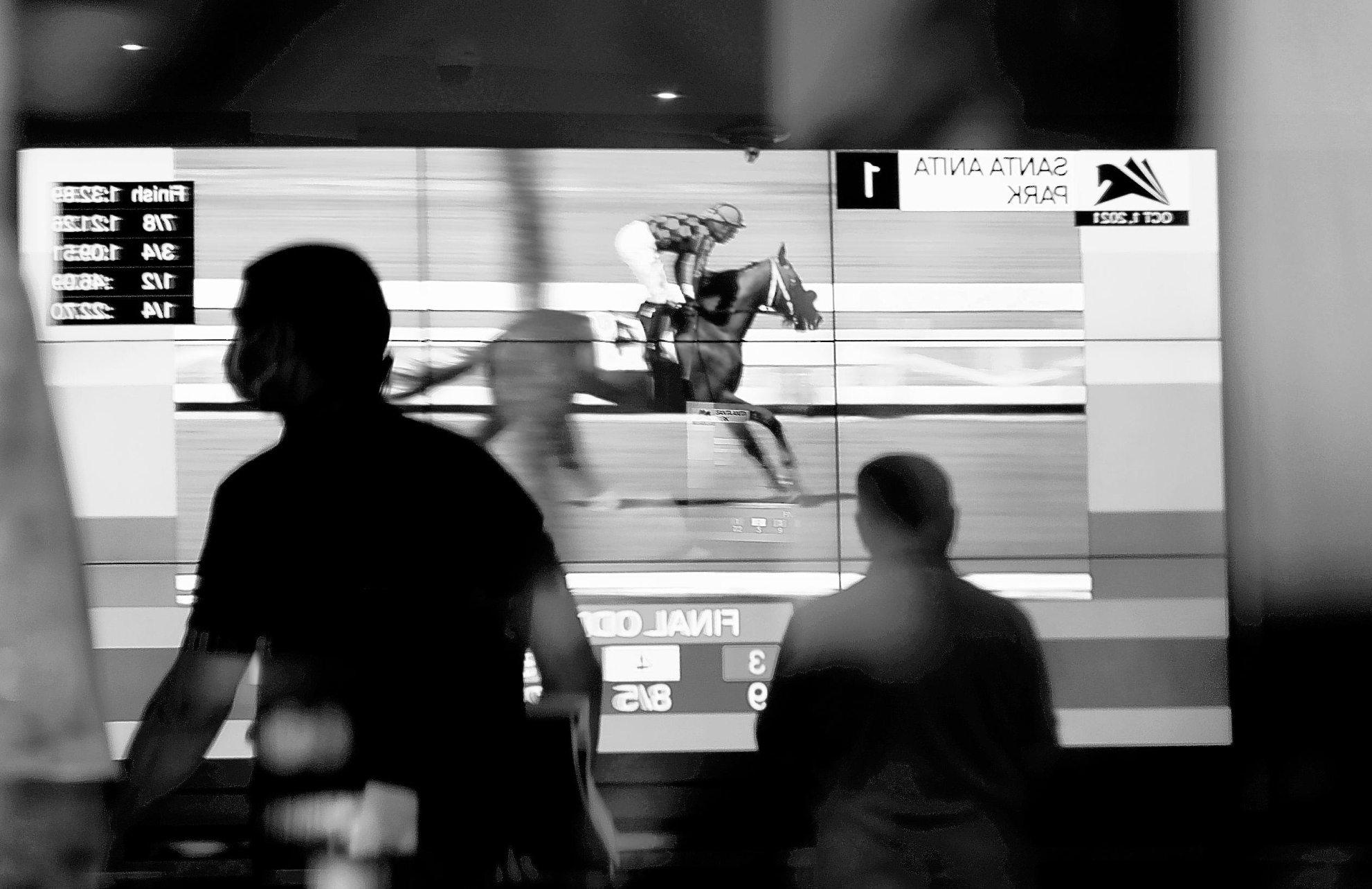 Santa Anita opening day gets pushed to Sunday