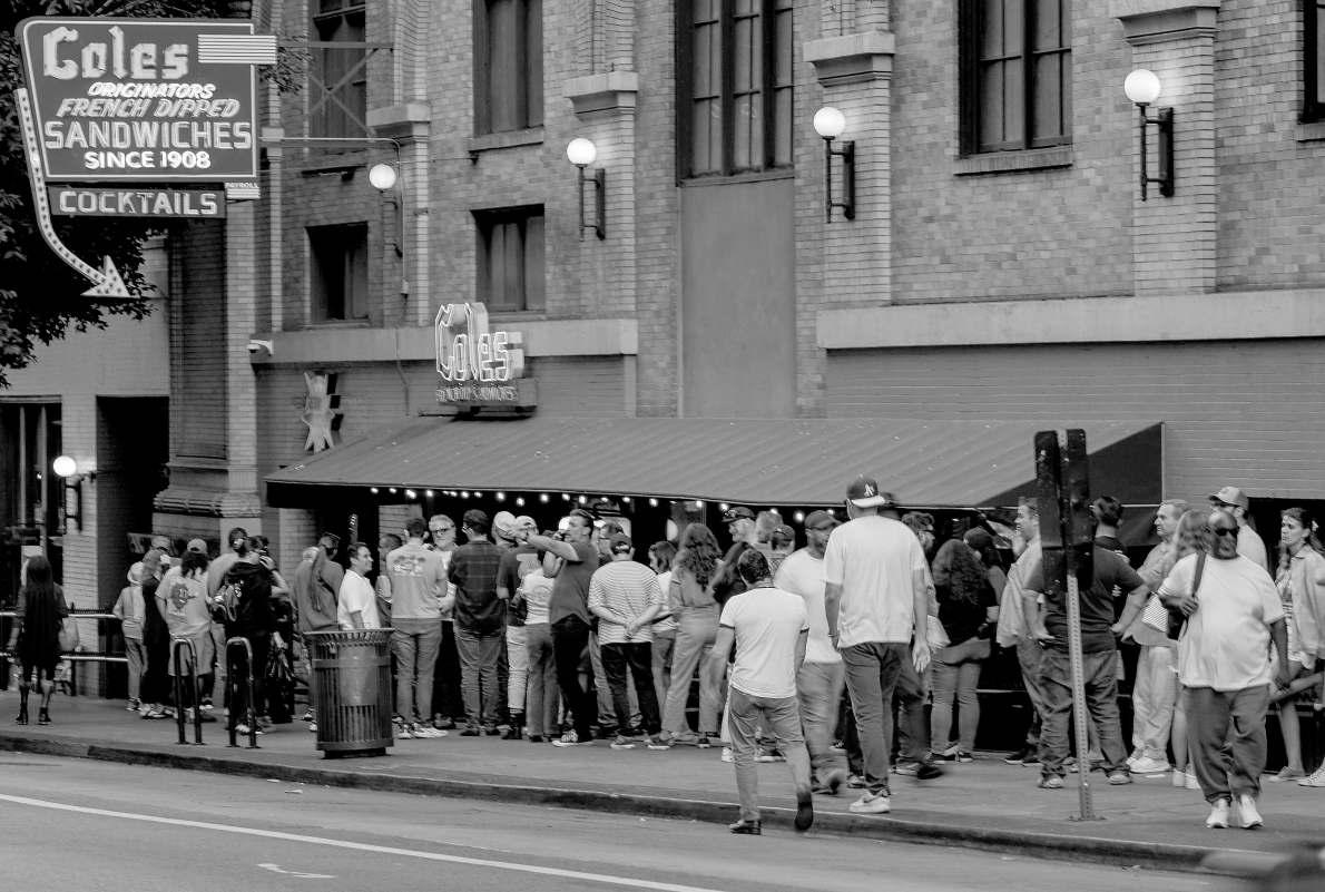 DINING 'FOMO' LEADS TO LONG LINES AT CLOSING RESTAURANTS