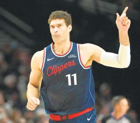 Clippers rally for third win in a row