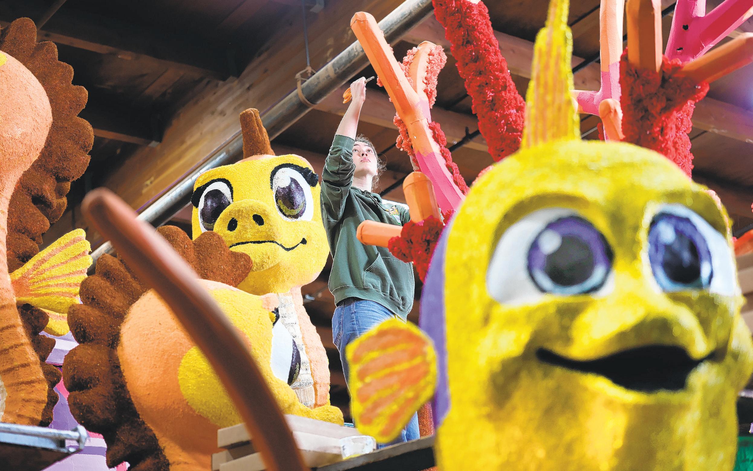 Rose Parade officials ready for a rainy event day
