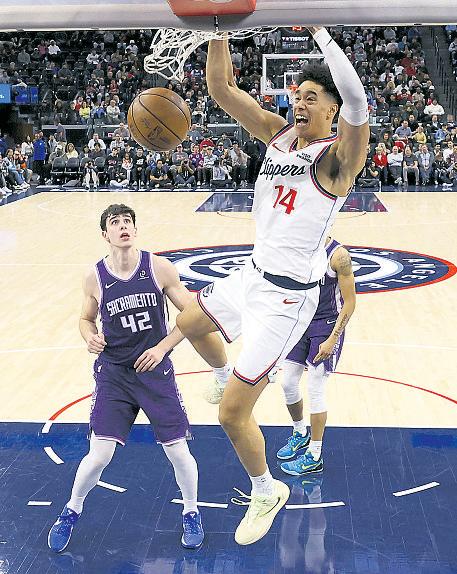 Clippers take their fifth straight