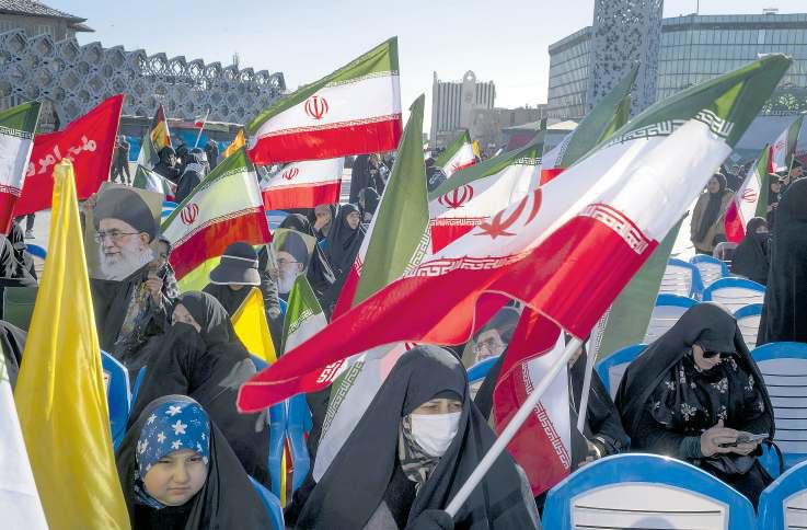 Trump and top Iranian officials exchange threats over protests